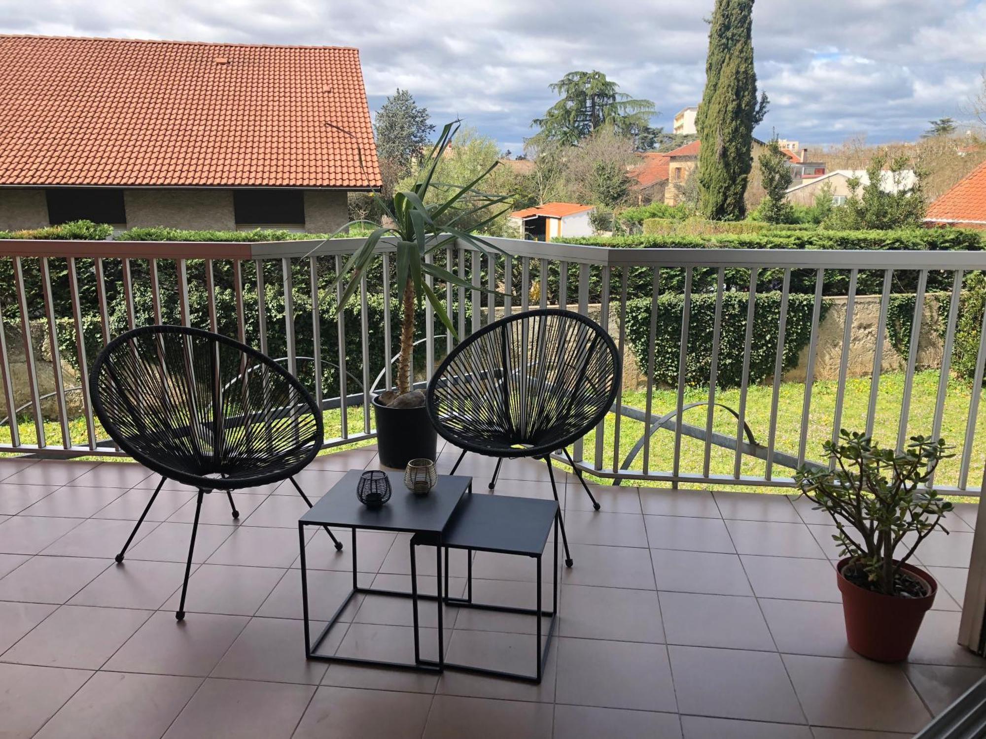 Studio Moderne, Terrasse Et Parking Romans-sur-Isère Extérieur photo